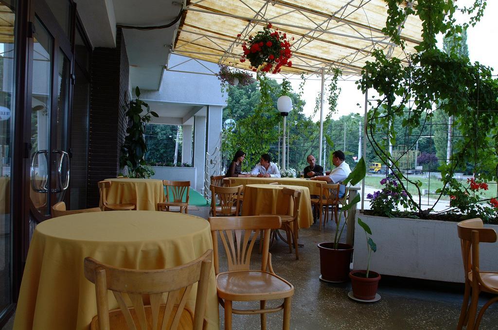 Hotel Le Baron Timisoara Exterior photo