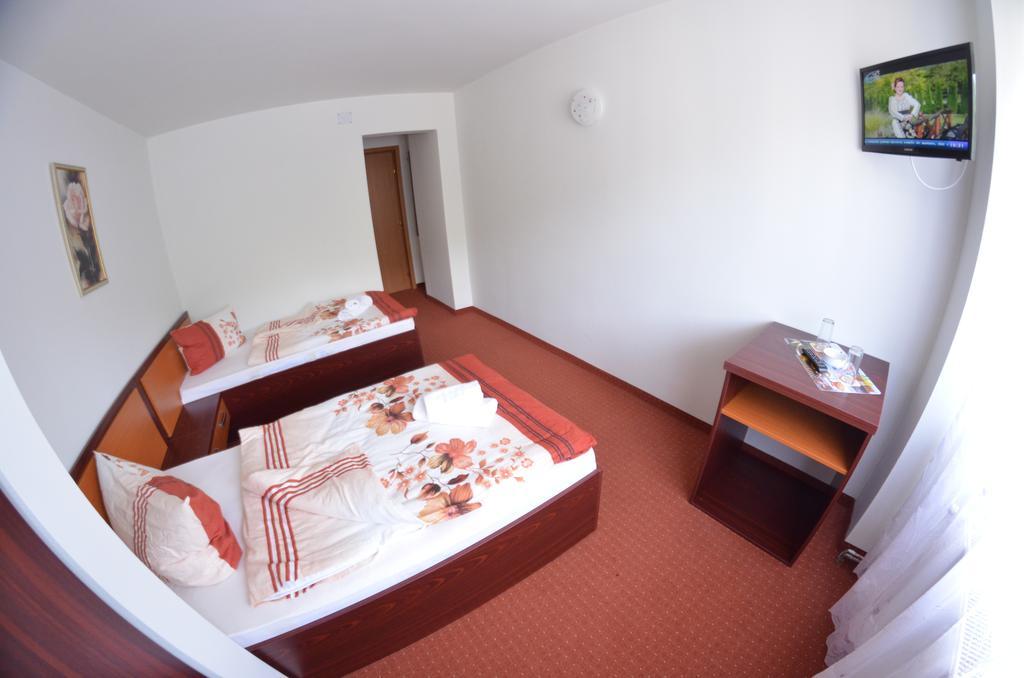 Hotel Le Baron Timisoara Room photo